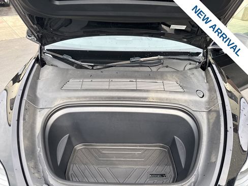 Used 2023 Tesla Model Y Long Range AWD/4WD image 26