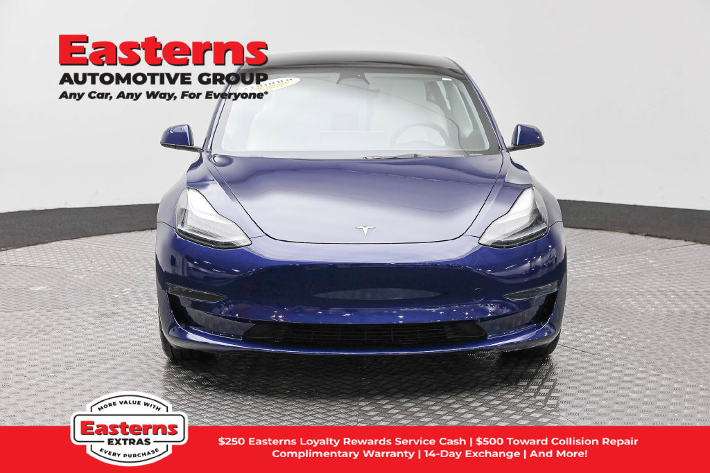 Used 2023 Tesla Model 3 Standard Range RWD image 3