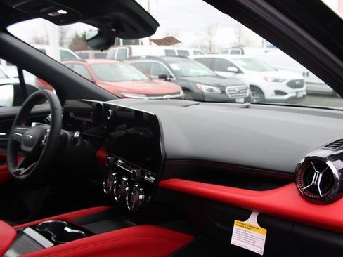 New 2025 Chevrolet Blazer EV RS image 38