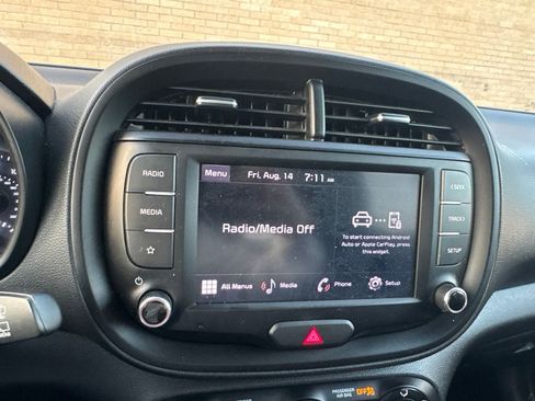 Used 2022 Kia Soul LX FWD image 14