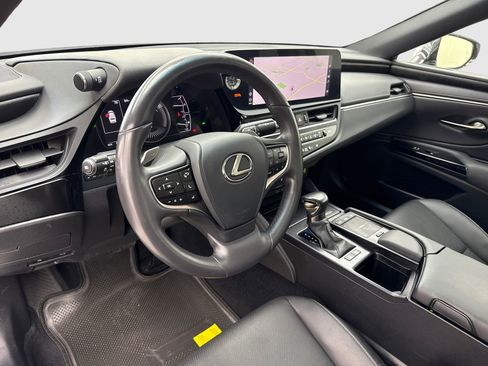 Used 2022 Lexus ES 300h w/ Premium Package FWD image 18