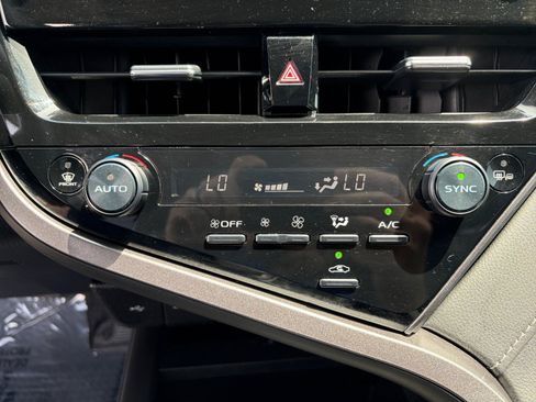 Used 2024 Toyota Camry SE w/ Audio Upgrade Package FWD image 21