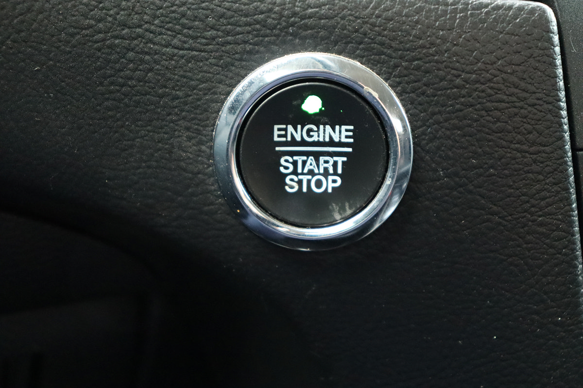 Used 2019 Ford Edge SEL w/ Equipment Group 201A FWD image 39