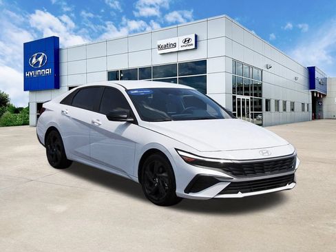 Certified 2026 Hyundai Elantra Sport FWD image 3