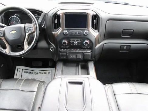 Used 2019 Chevrolet Silverado 1500 High Country w/ Technology Package image 27