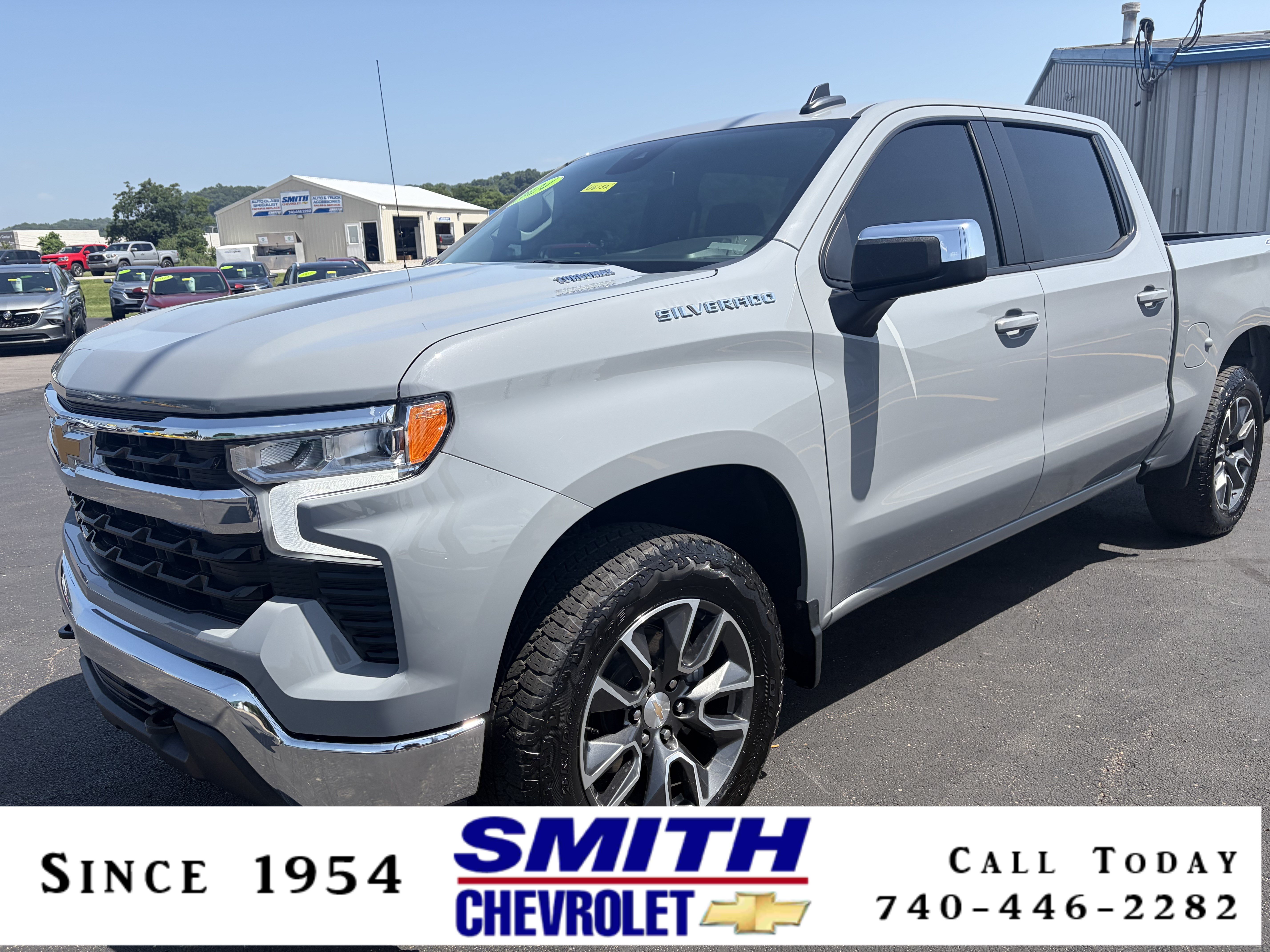 Used 2024 Chevrolet Silverado 1500 LT AWD/4WD image 1