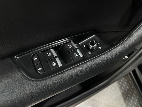 Used 2018 Audi Q7 3.0T Premium Plus w/ Premium Plus Package image 15