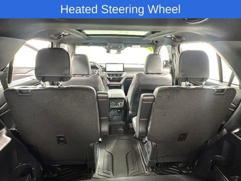Used 2025 Ford Explorer ST image 19