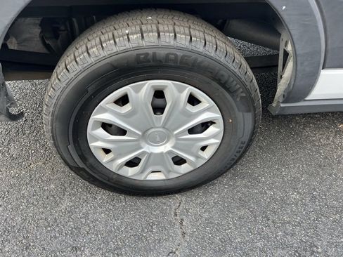 Used 2023 Ford Transit 350 XLT image 25