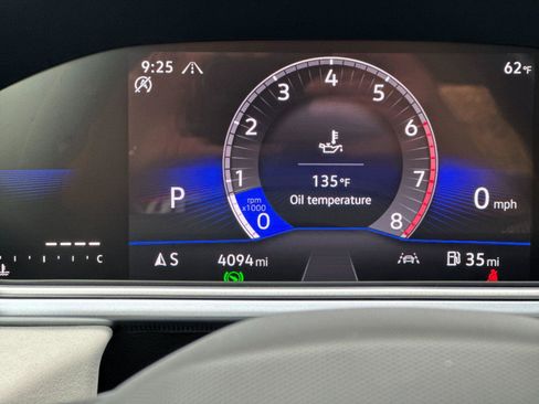 Used 2025 Volkswagen Taos SE w/ Panoramic Sunroof Package image 26