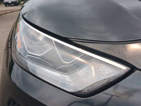 Used 2021 Toyota Highlander Platinum image 9