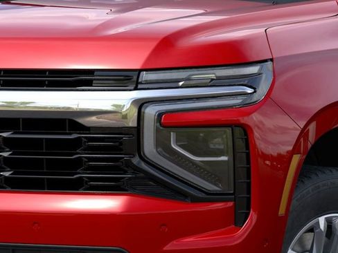 New 2026 Chevrolet Suburban LS AWD/4WD image 10