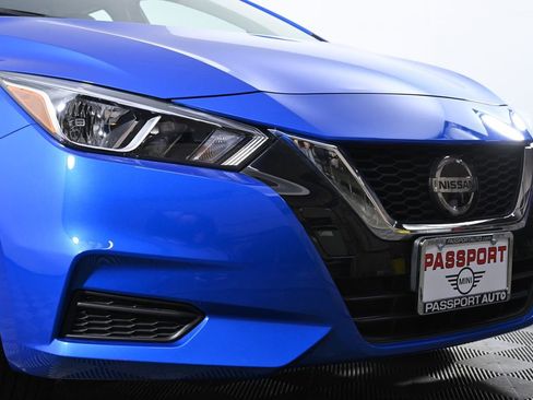 Used 2022 Nissan Versa SV w/ Electronics Package image 5