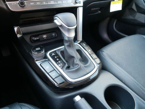 Certified 2024 Kia Seltos EX AWD/4WD image 24