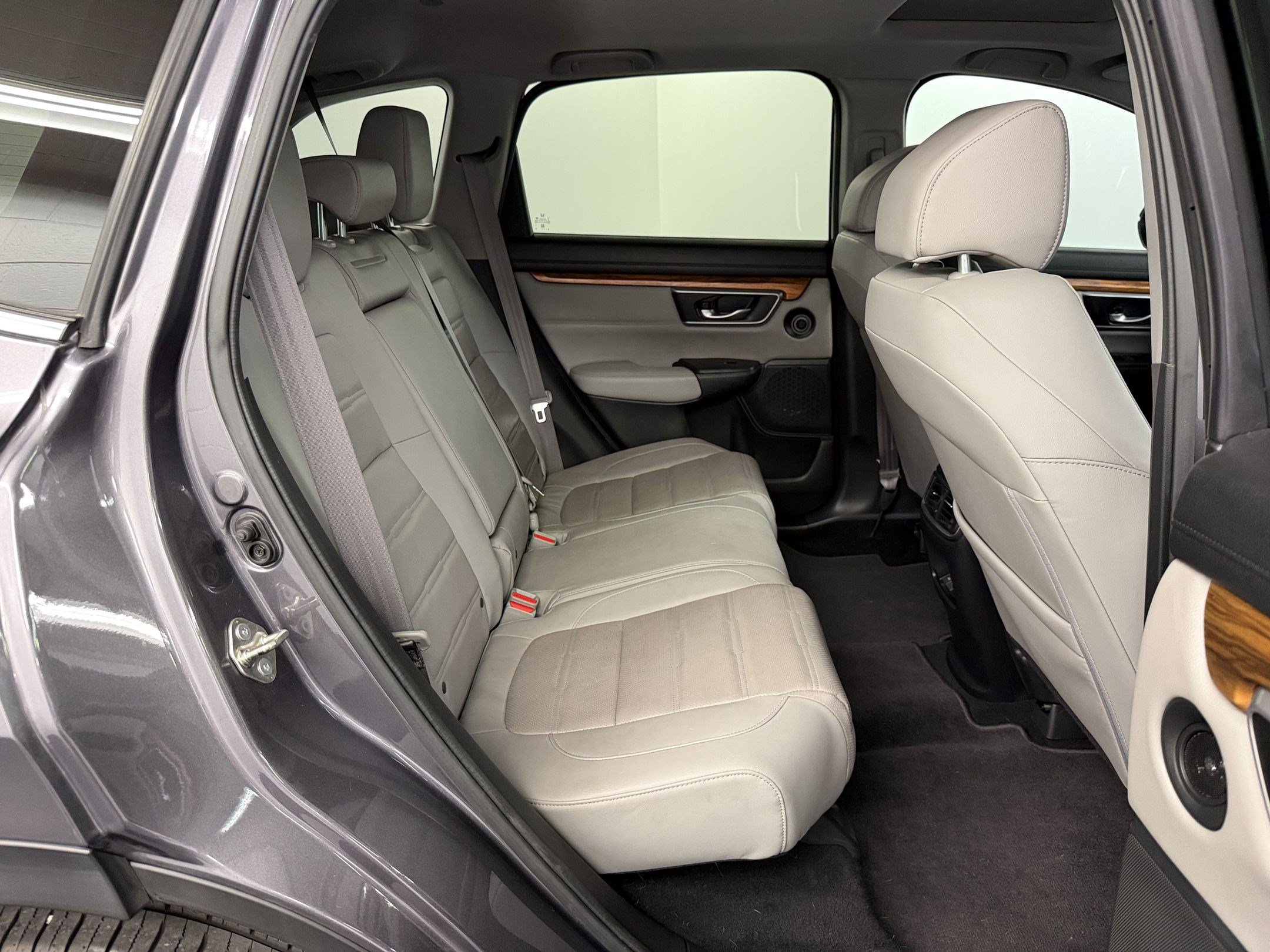 Used 2018 Honda CR-V Touring image 31