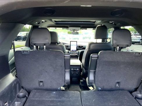 Used 2022 Ford Explorer ST w/ Equipment Group 401A AWD/4WD image 4
