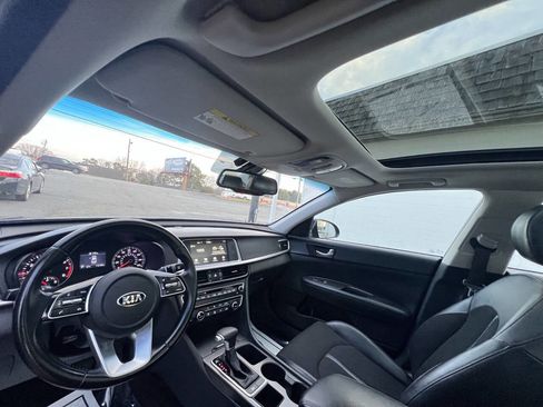 Used 2019 Kia Optima S w/ S Panoramic Sunroof Package image 13