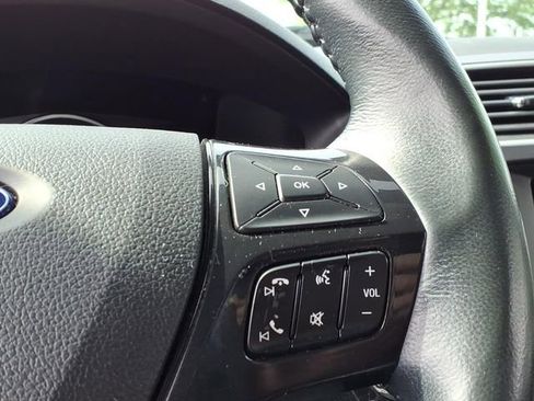 Used 2017 Ford Explorer XLT w/ Equipment Group 201A AWD/4WD image 21
