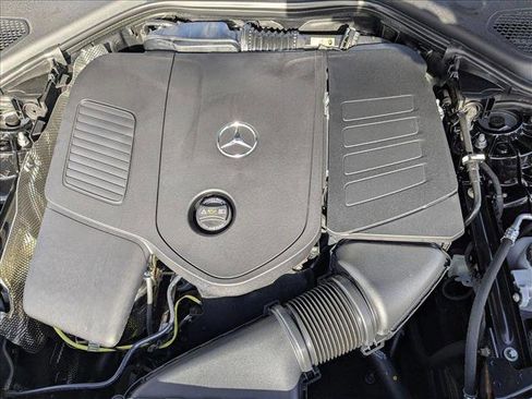 Used 2025 Mercedes-Benz E 350 Sedan image 16