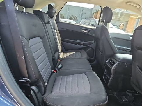 Used 2019 Ford Edge SE FWD image 29