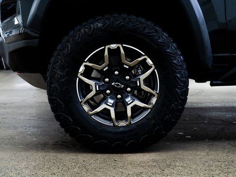 Used 2023 Chevrolet Colorado ZR2 w/ ZR2 Convenience Package III image 7