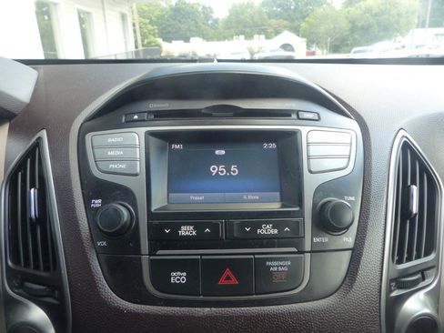 Used 2014 Hyundai Tucson SE FWD image 20