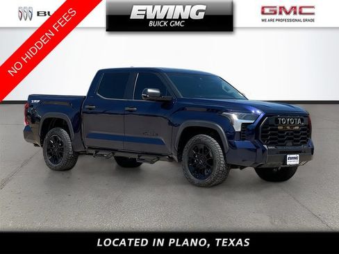 Used 2022 Toyota Tundra SR5 w/ SR5 Convenience Package AWD/4WD image 1