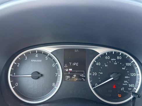 Certified 2025 Nissan Kicks Play S FWD image 38