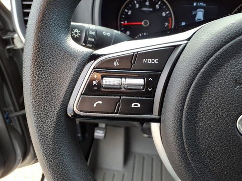 Used 2020 Kia Sportage LX image 19