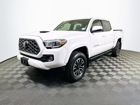 Certified 2022 Toyota Tacoma TRD Sport image 4