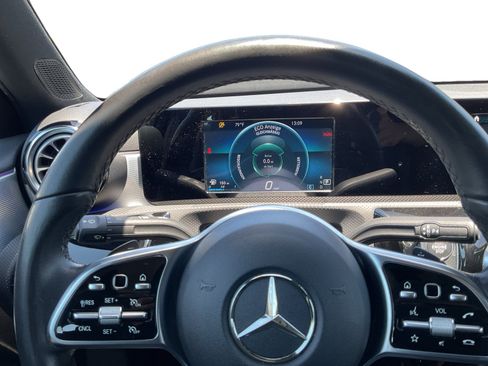Used 2022 Mercedes-Benz A 220 image 12