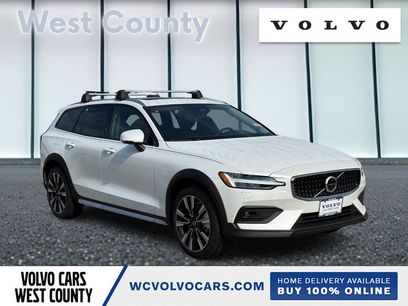 New 2026 Volvo V60 B5 Cross Country Ultra w/ Climate Package