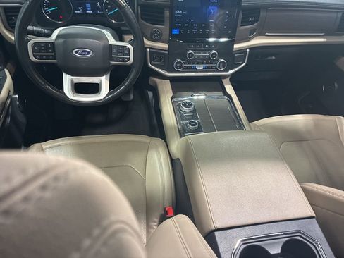 Used 2023 Ford Expedition Limited AWD/4WD image 30