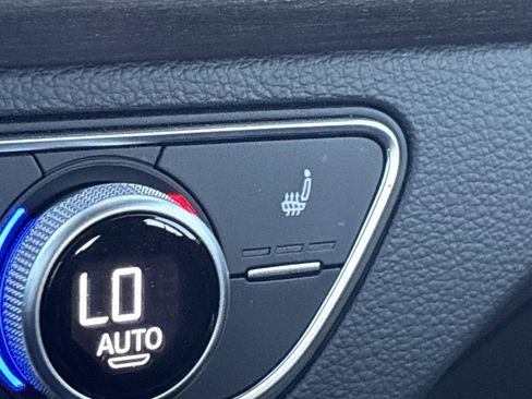 Used 2022 Audi Q5 2.0T Premium w/ Convenience Package image 18