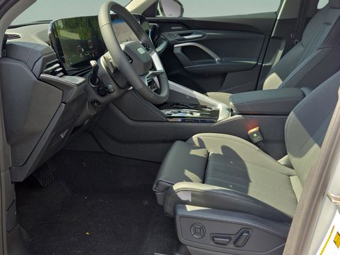 New 2025 Audi Q5 Premium Plus image 33