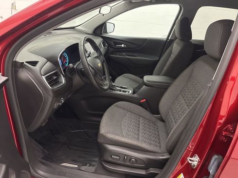 Used 2024 Chevrolet Equinox LT w/ LPO, Floor Liner Package FWD image 18
