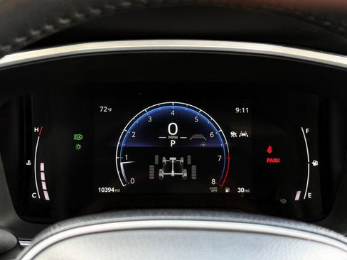 Used 2024 Toyota Corolla Cross XLE w/ Convenience Package image 35