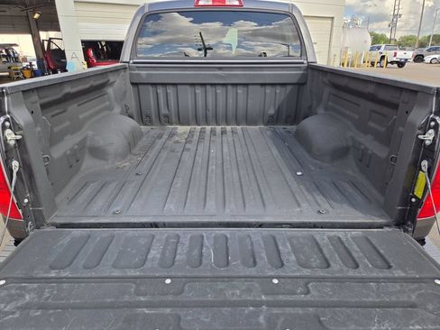 Used 2018 Toyota Tundra SR5 w/ SR5 Upgrade Package RWD image 28