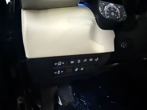 Used 2022 Toyota Tundra 1794 Edition image 13