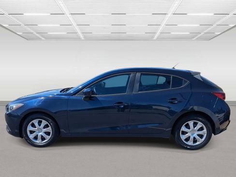 Used 2016 MAZDA MAZDA3 i Sport image 2