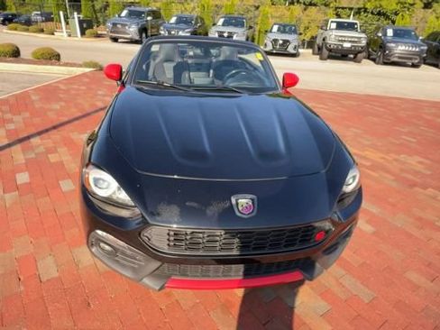 Used 2020 FIAT 124 Spider Abarth w/ Convenience Group RWD image 4