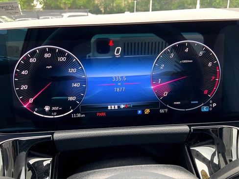 Used 2025 Mercedes-Benz GLA 250 4MATIC image 28