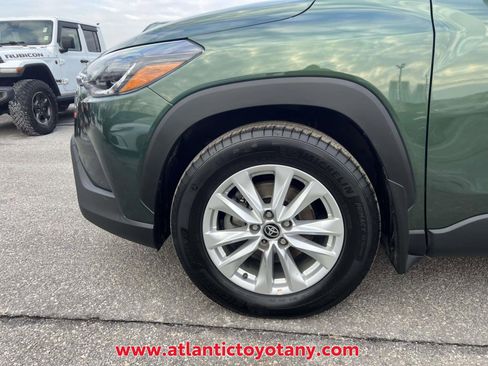 Certified 2024 Toyota Corolla Cross LE image 14