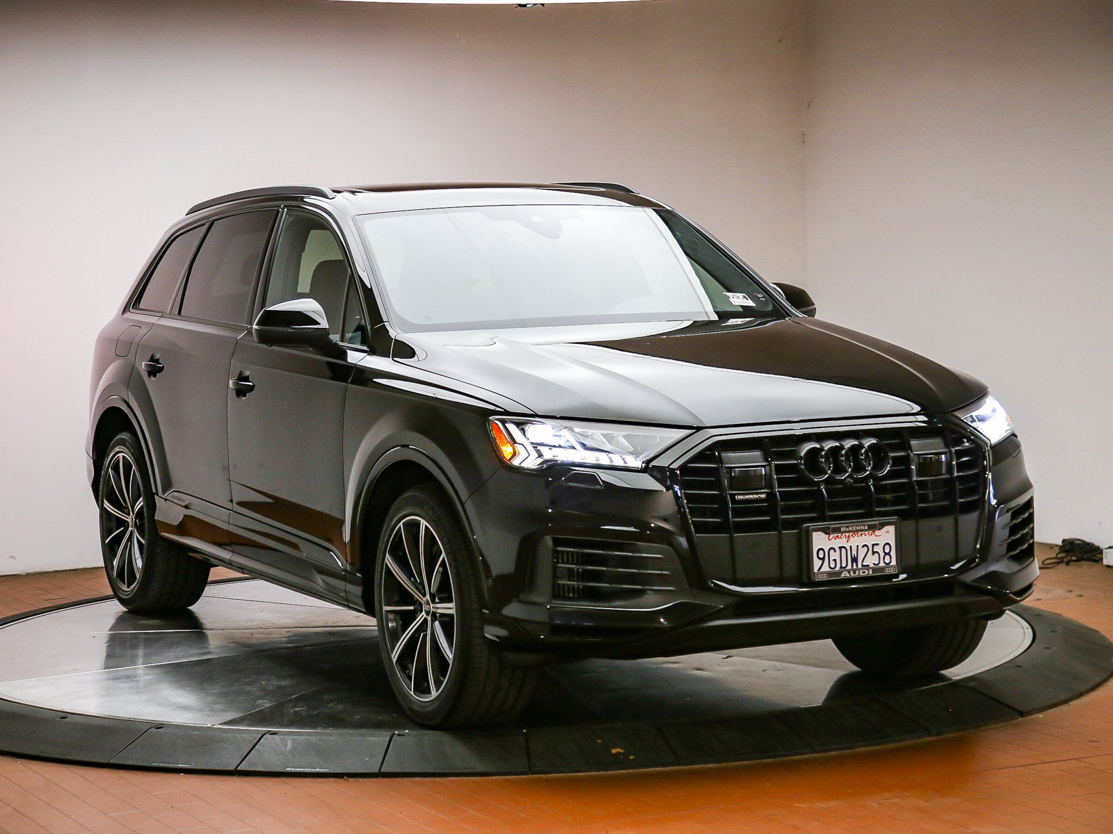 Certified 2023 Audi Q7 3.0T Premium Plus w/ Premium Plus Package AWD/4WD image 3