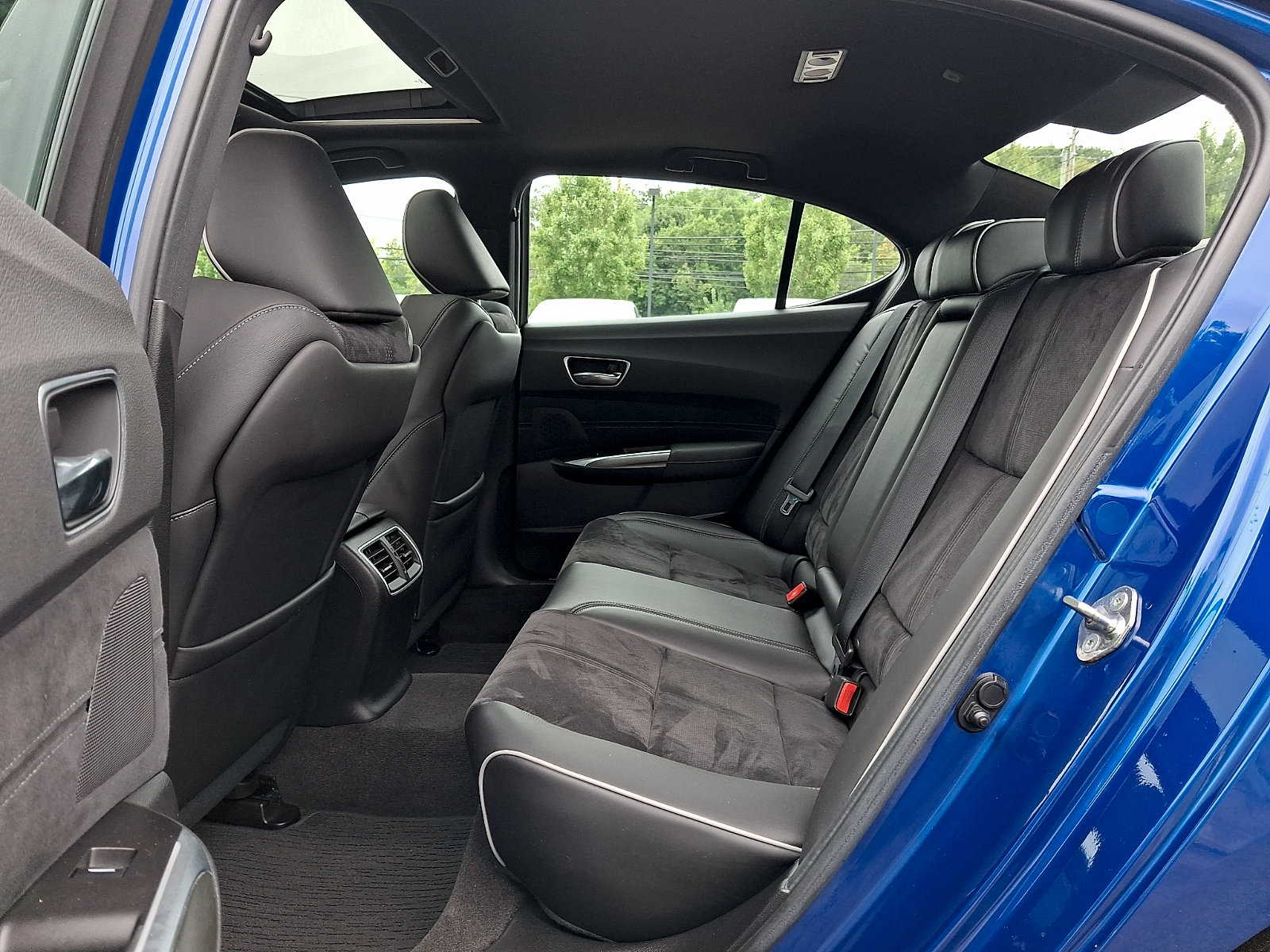 Certified 2020 Acura TLX w/ Technology & A-SPEC Package FWD image 10