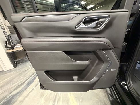 Used 2022 Chevrolet Suburban RST w/ Sport Performance Package image 57