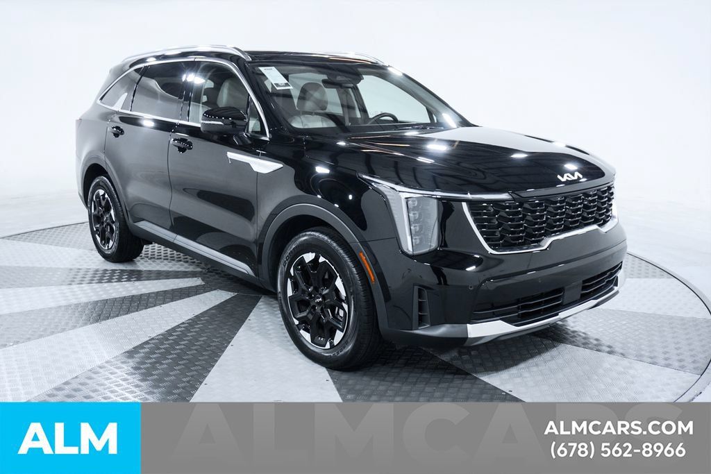 Used 2025 Kia Sorento S w/ Panoramic Sunroof Package FWD image 9