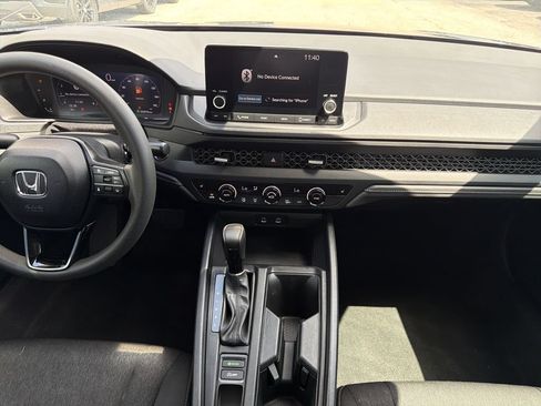Used 2025 Honda Accord SE image 15