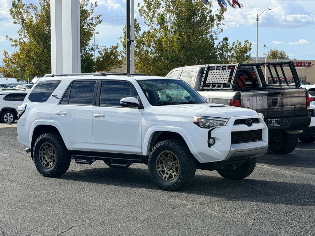 Used 2019 Toyota 4Runner TRD Off-Road Premium AWD/4WD image 4