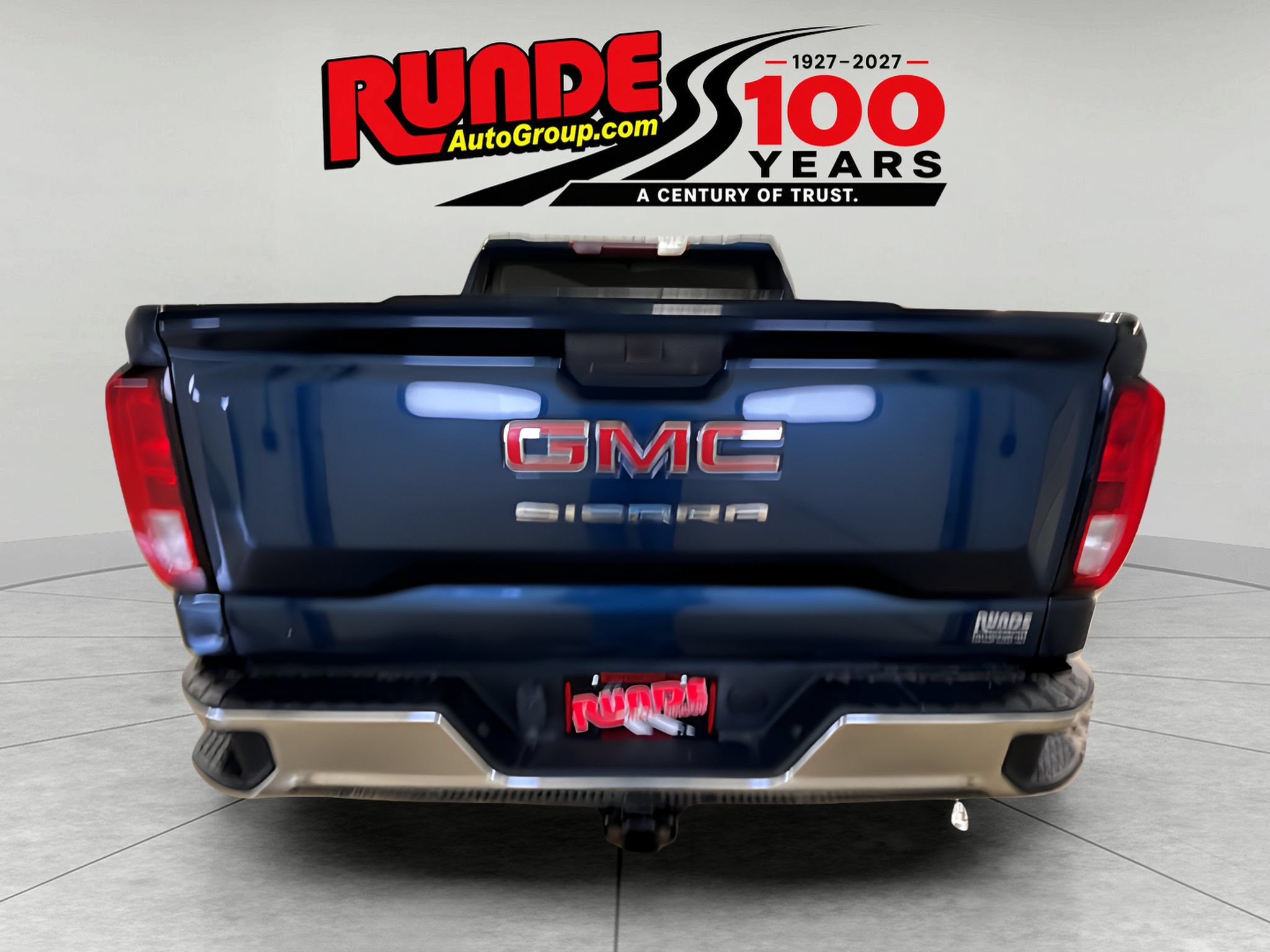 Used 2020 GMC Sierra 1500 4x4 Crew Cab w/ Sierra Value Package image 4